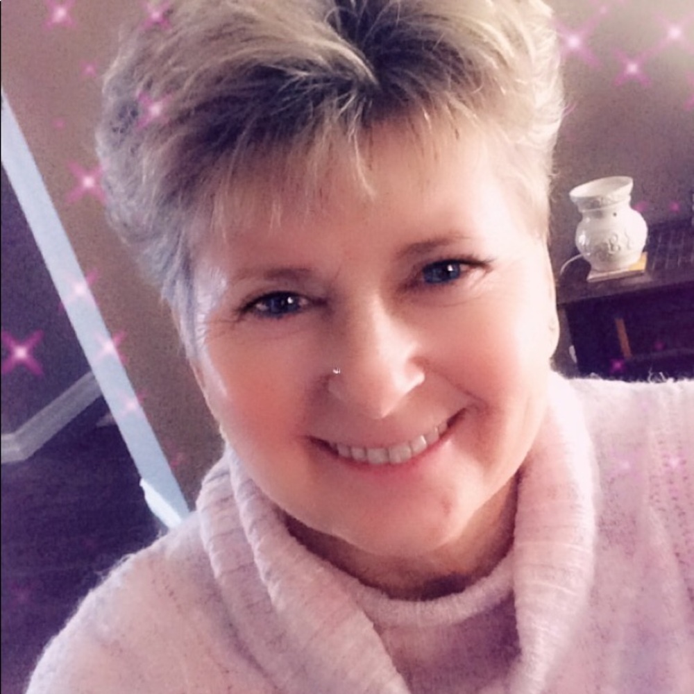 Meet your Posher, Anne